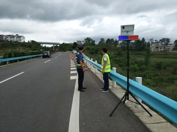 唐山高速公路钢护栏